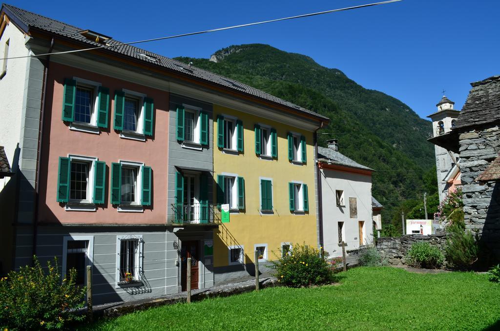Giumaglio Hotel Garni Maggia מראה חיצוני תמונה
